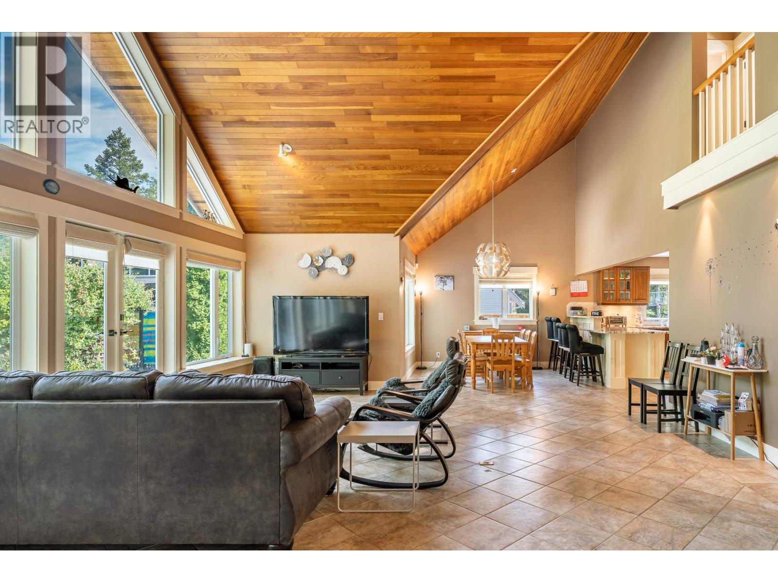 5393 Sans Souci Road, Halfmoon Bay, British Columbia  V7Z 1B6 - Photo 8 - R3166980