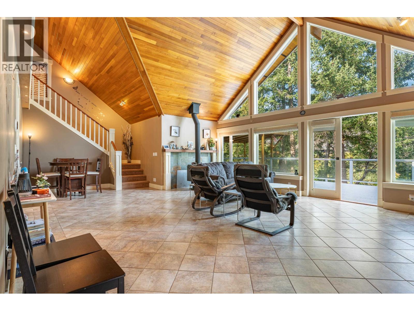 5393 Sans Souci Road, Halfmoon Bay, British Columbia  V7Z 1B6 - Photo 10 - R3166980