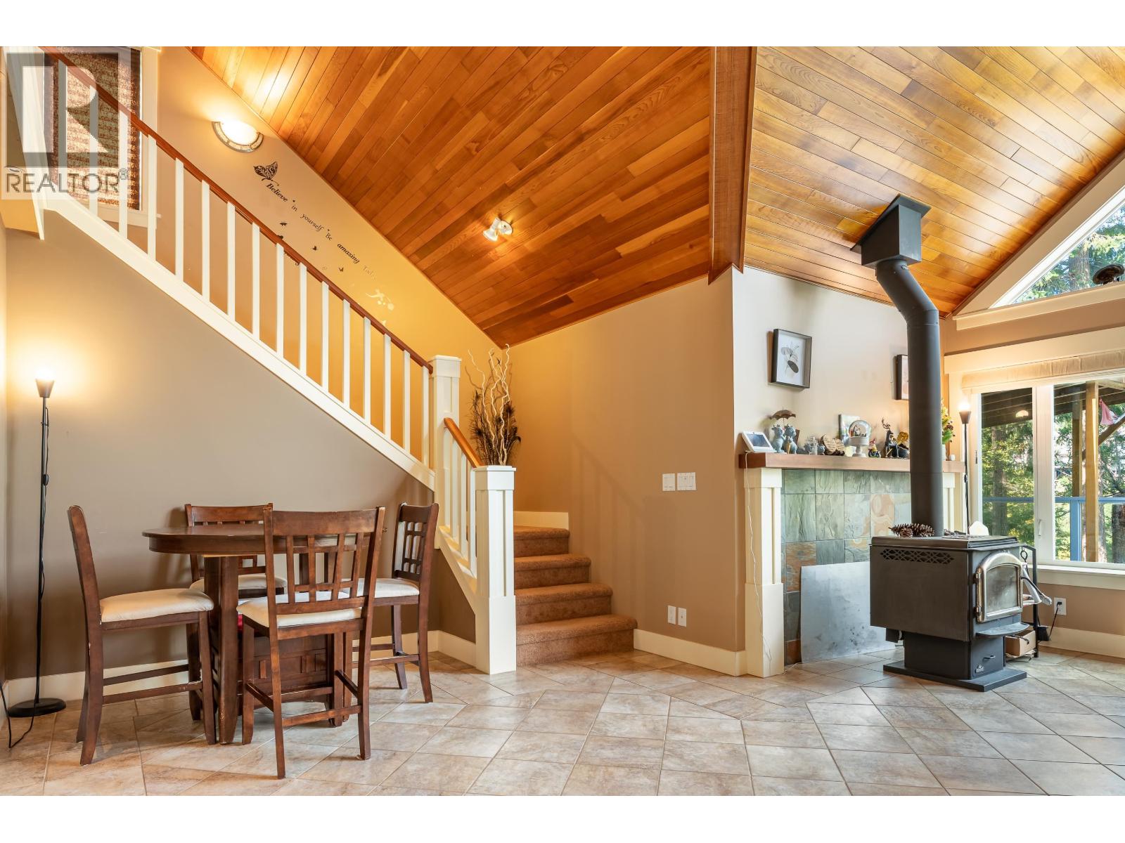 5393 Sans Souci Road, Halfmoon Bay, British Columbia  V7Z 1B6 - Photo 13 - R3166980