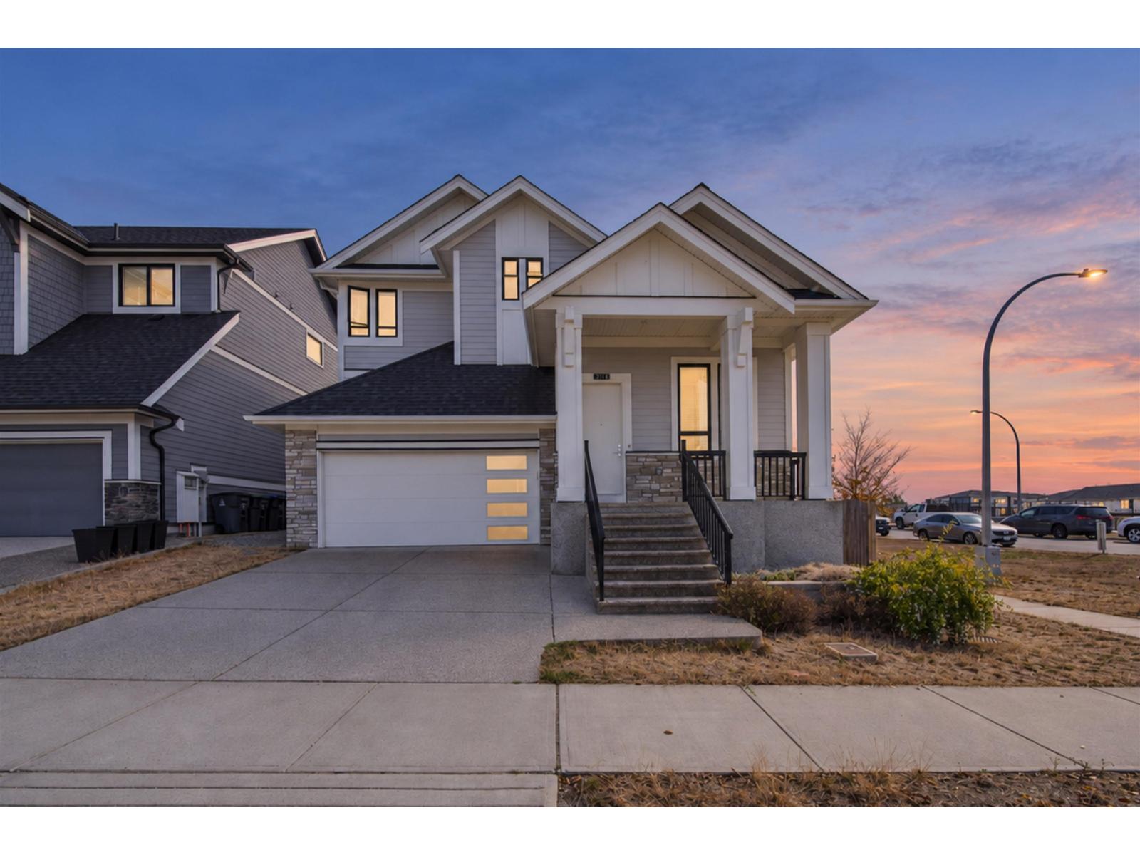 2112 166 STREET, Surrey, British Columbia