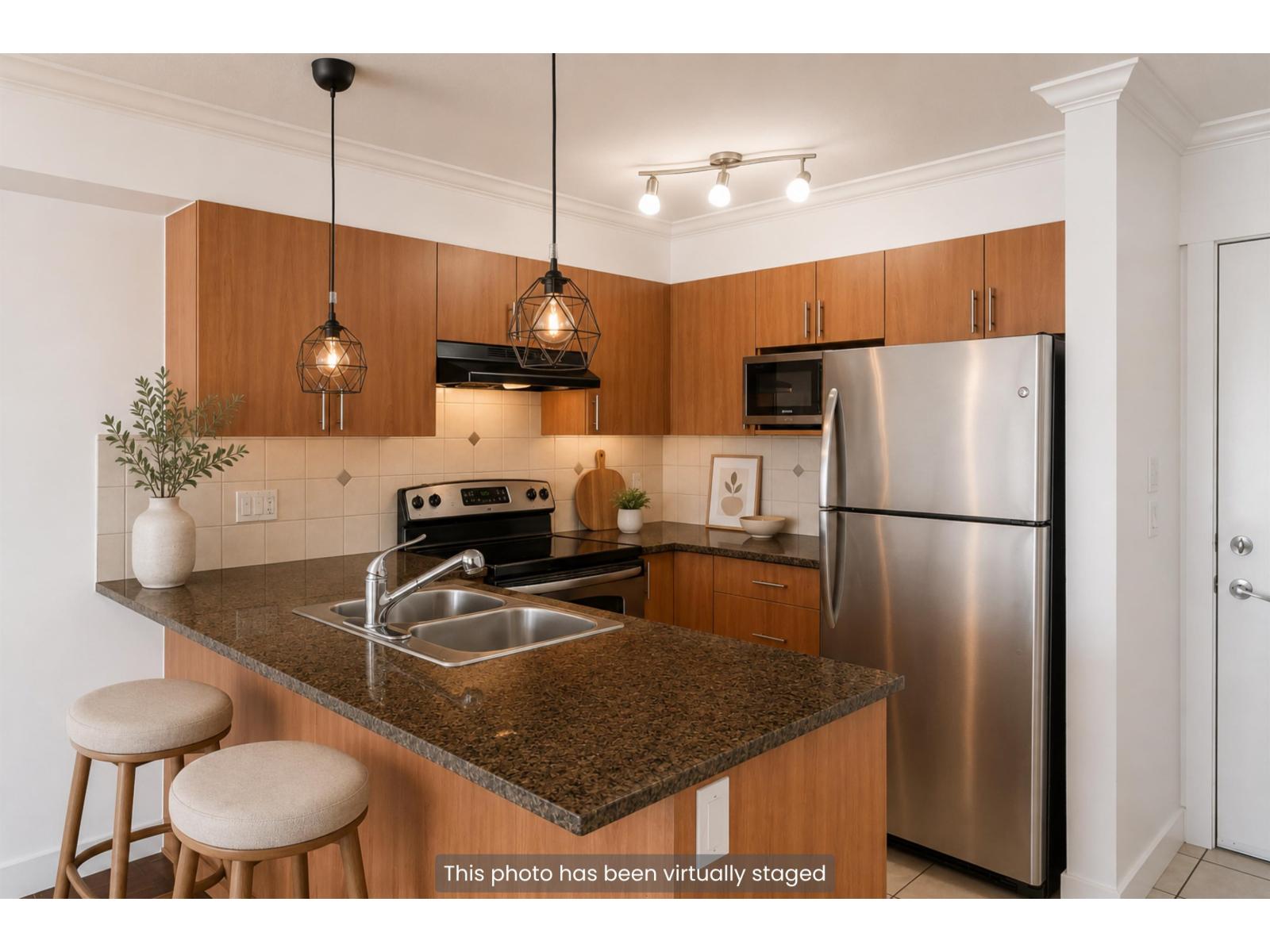 222 17769 57 AVENUE photo 13