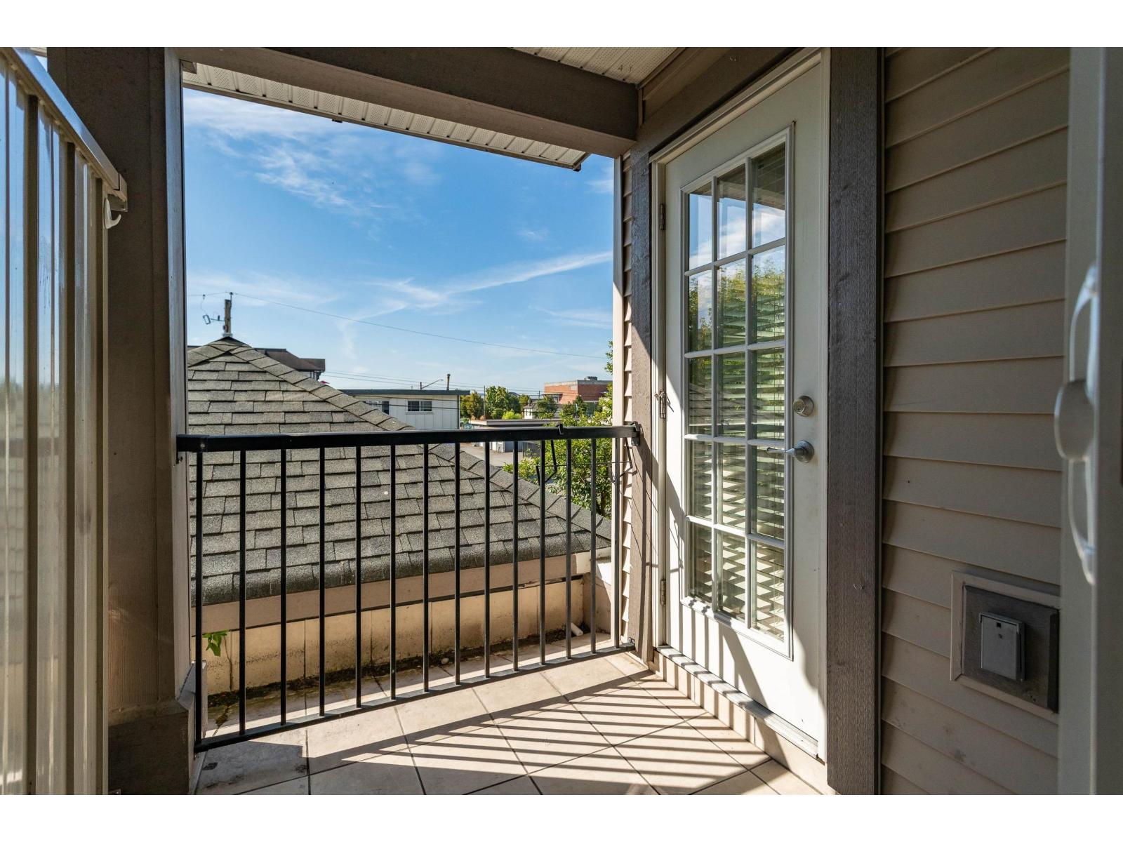 222 17769 57 AVENUE photo 22