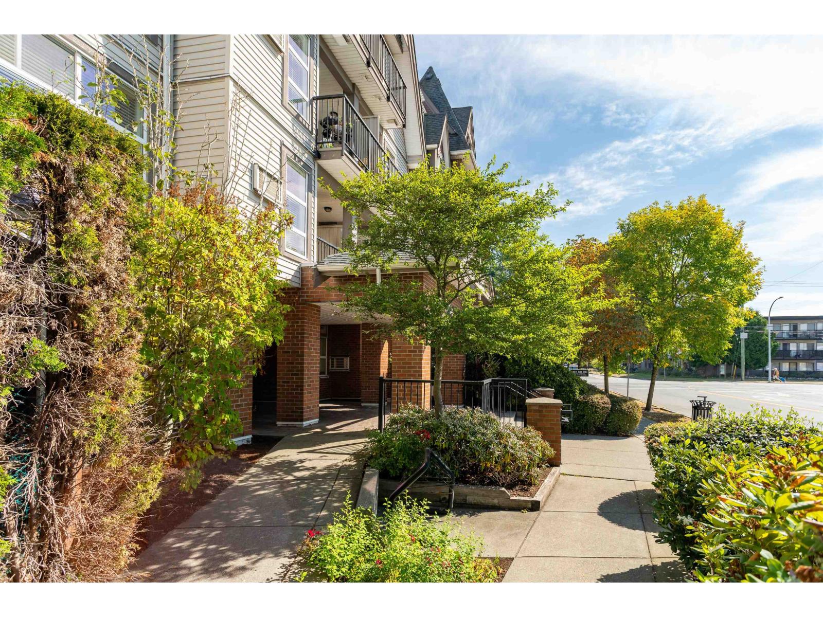 222 17769 57 AVENUE photo 37