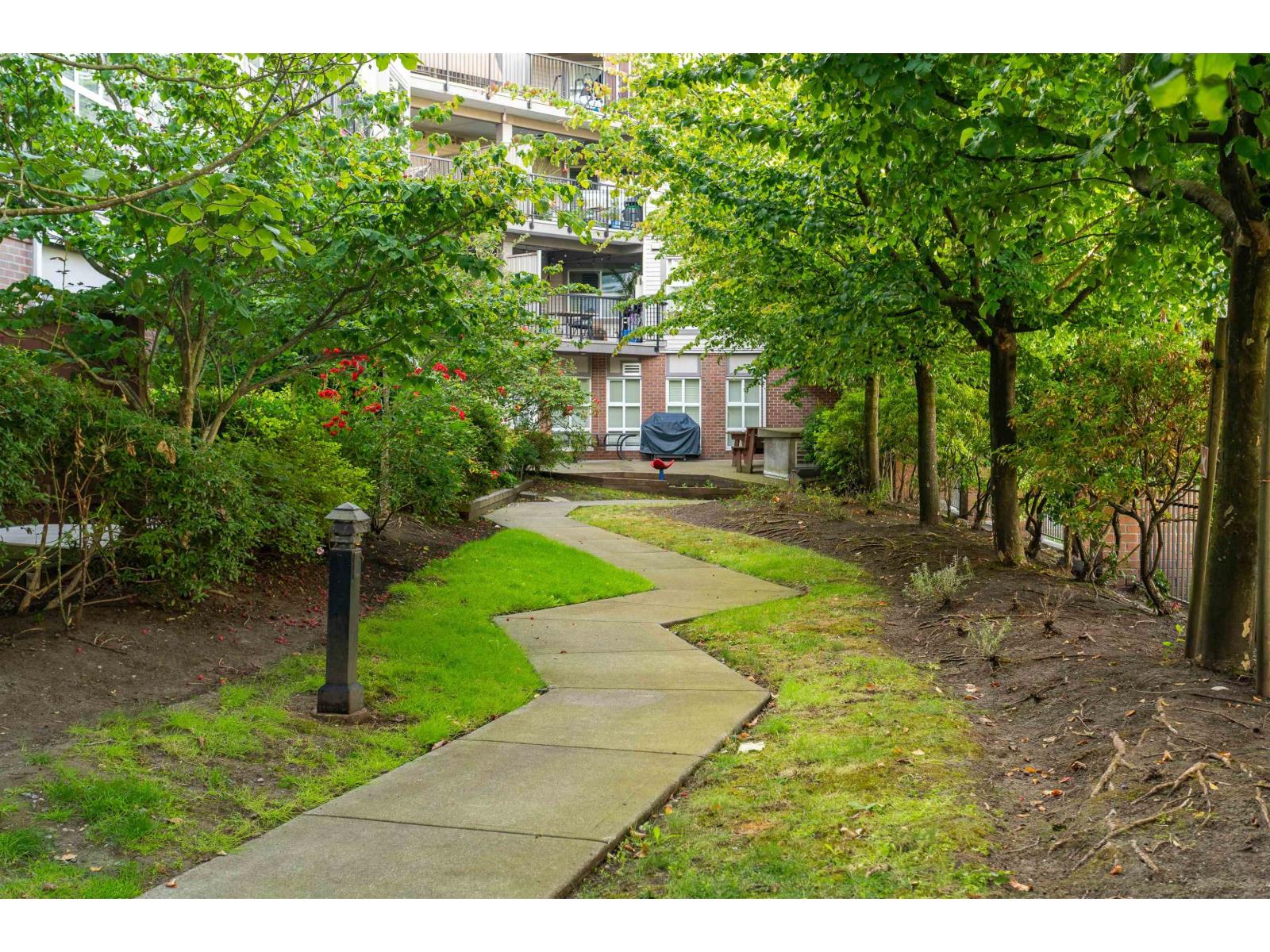 222 17769 57 AVENUE photo 39