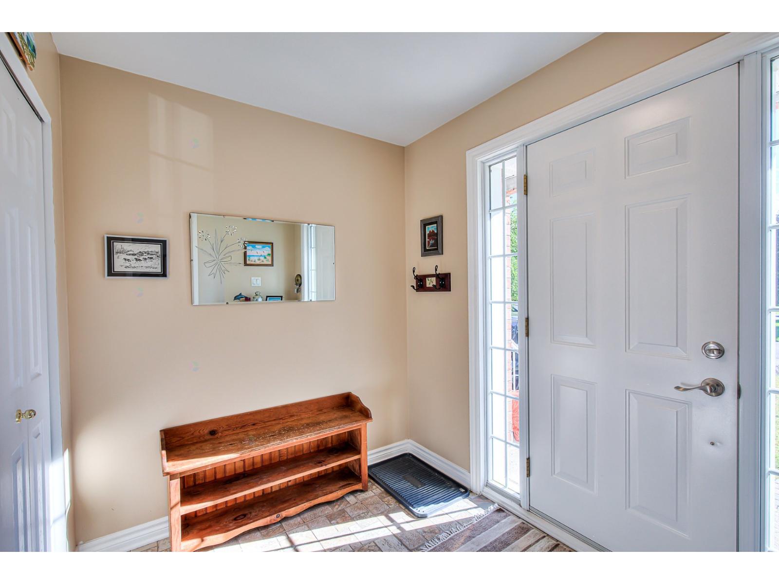 2196 Rue des Oliviers Saint-Lazare Quebec Canada J7T3E1 2