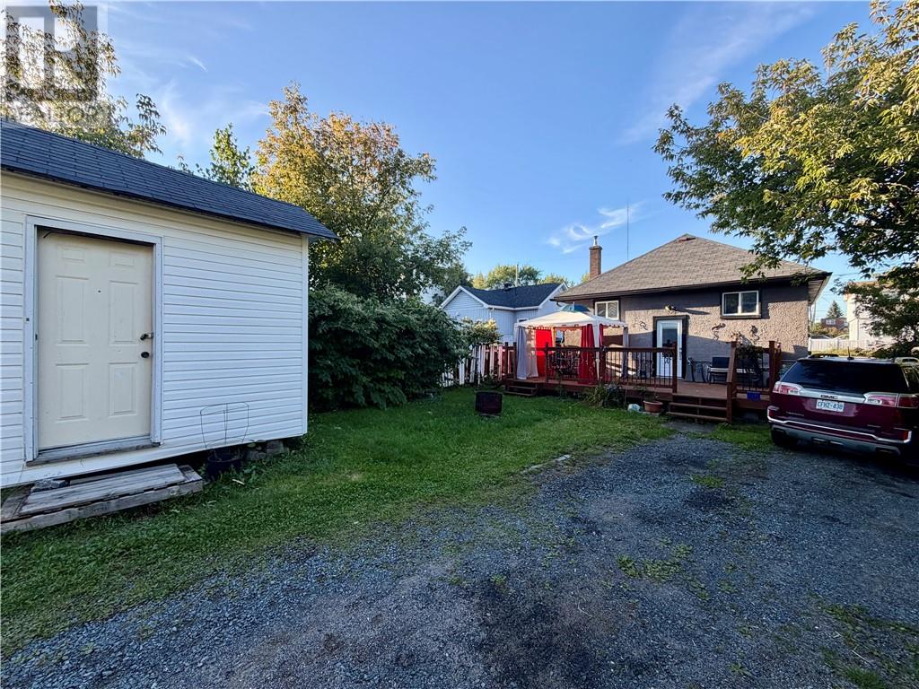 587 Elm Street, Greater Sudbury, Ontario  P3C 1W7 - Photo 3 - 2130464