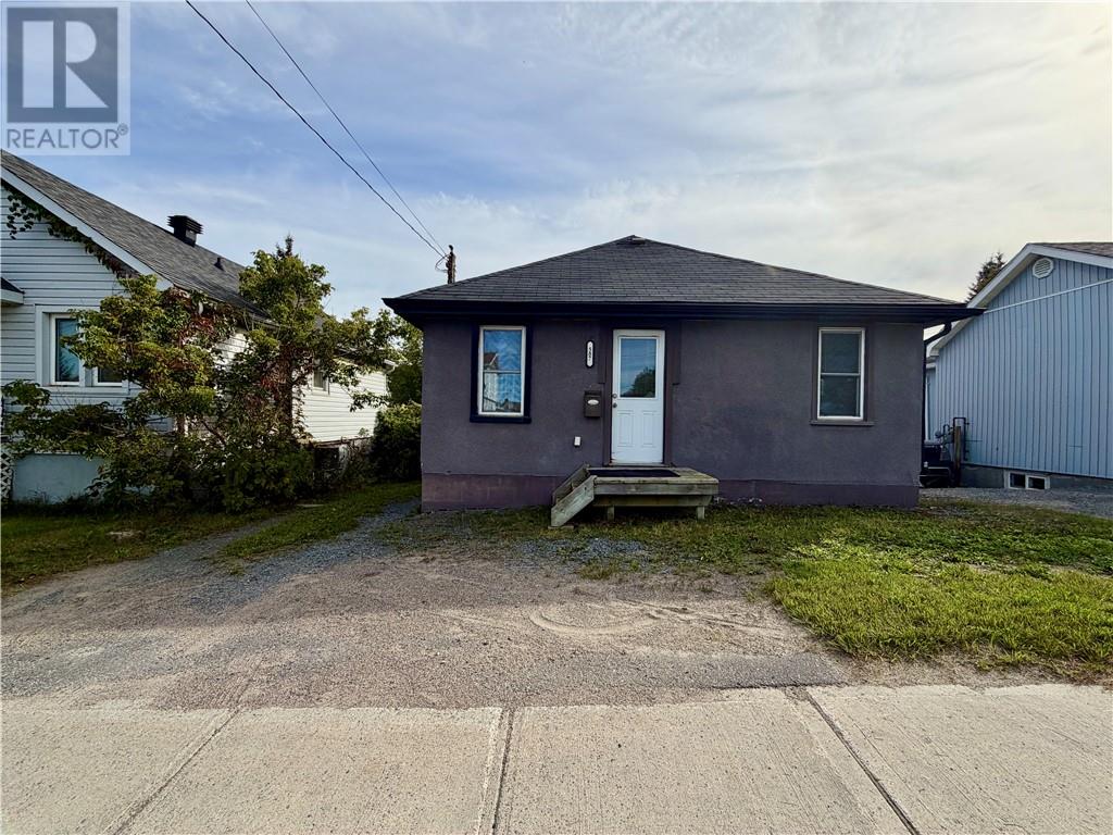 587 Elm Street, Greater Sudbury, Ontario  P3C 1W7 - Photo 6 - 2130464