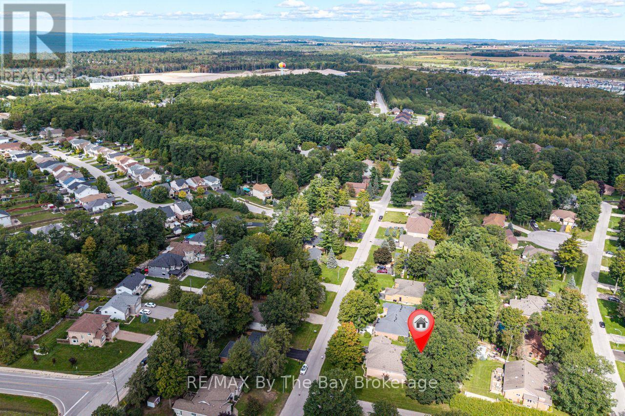 17 Downer Crescent, Wasaga Beach, Ontario  L9Z 1C2 - Photo 35 - S13812472