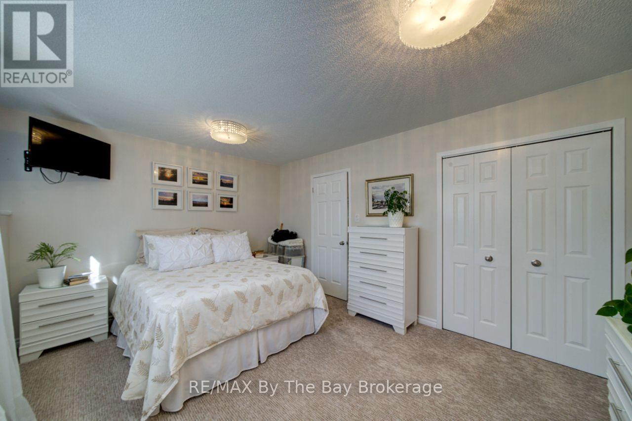 29 Downer Crescent, Wasaga Beach, Ontario  L9Z 1C3 - Photo 24 - S13812478