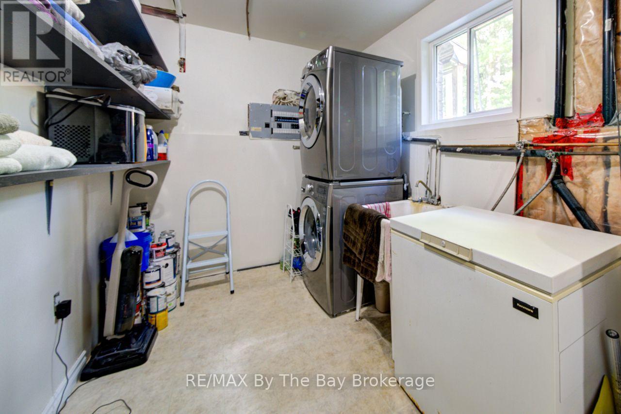 29 Downer Crescent, Wasaga Beach, Ontario  L9Z 1C3 - Photo 32 - S13812478