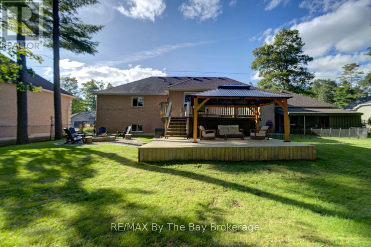 29 Downer Crescent, Wasaga Beach, Ontario  L9Z 1C3 - Photo 40 - S13812478