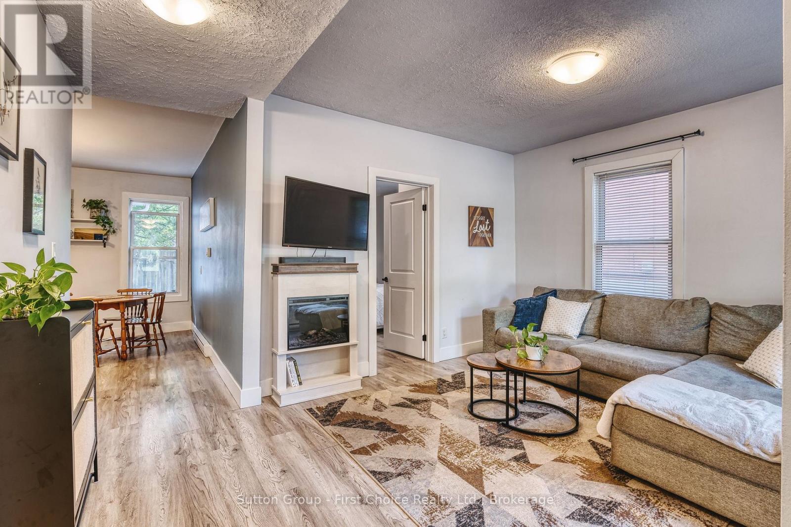 157 Front Street S, Stratford, Ontario  N5A 4H5 - Photo 10 - X13812486