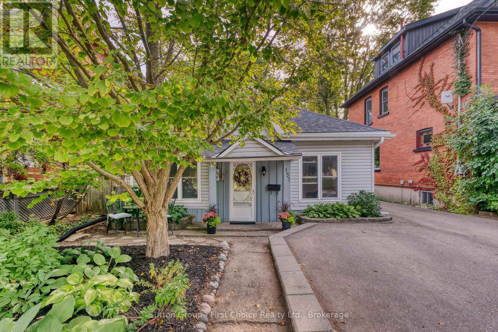 157 Front Street S, Stratford, Ontario  N5A 4H5 - Photo 2 - X13812486