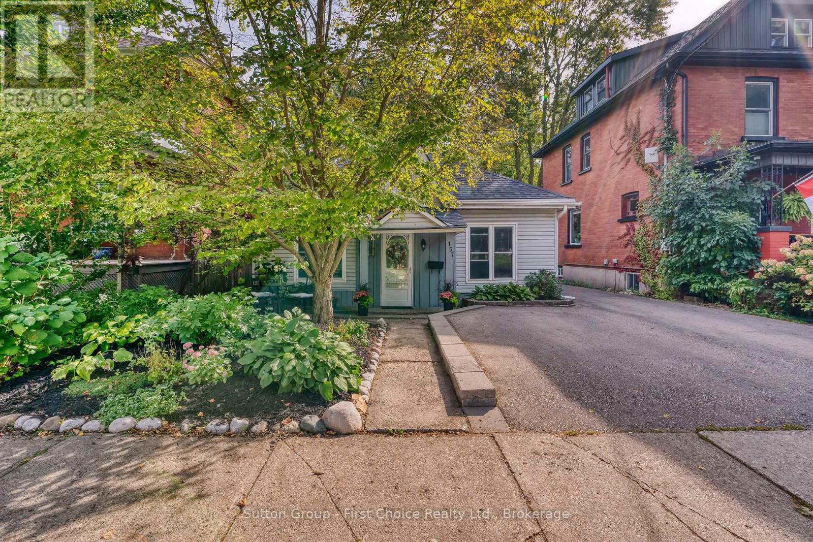 157 Front Street S, Stratford, Ontario  N5A 4H5 - Photo 4 - X13812486