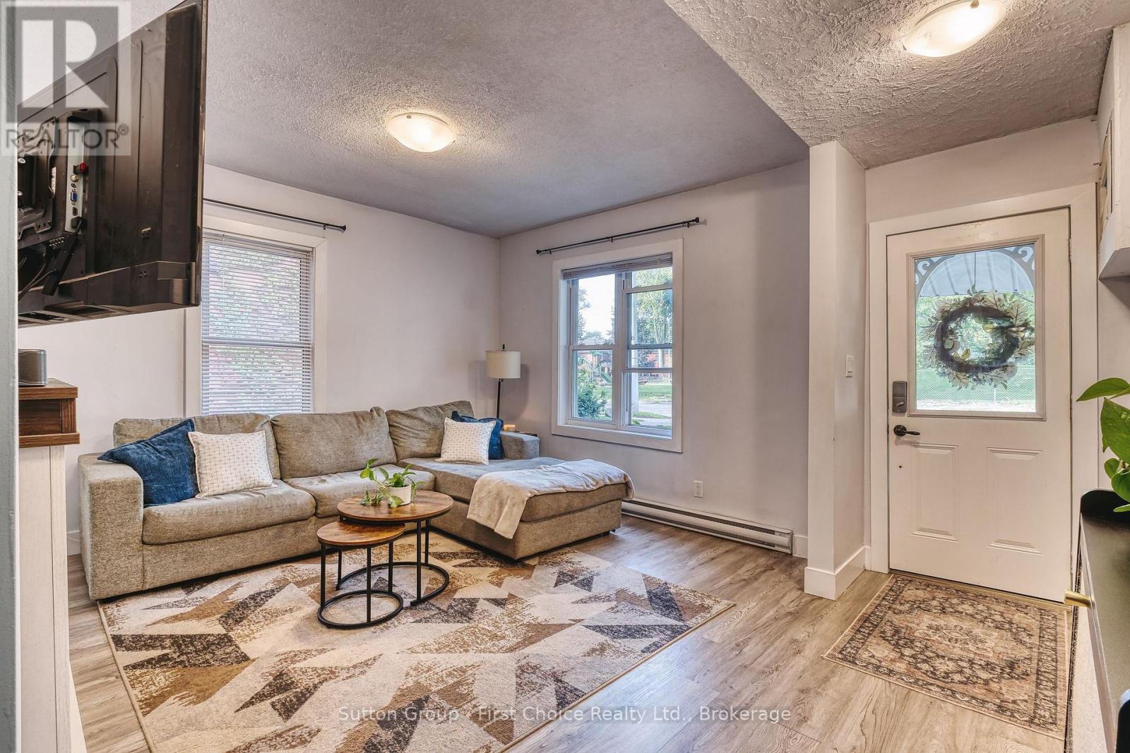 157 Front Street S, Stratford, Ontario  N5A 4H5 - Photo 7 - X13812486