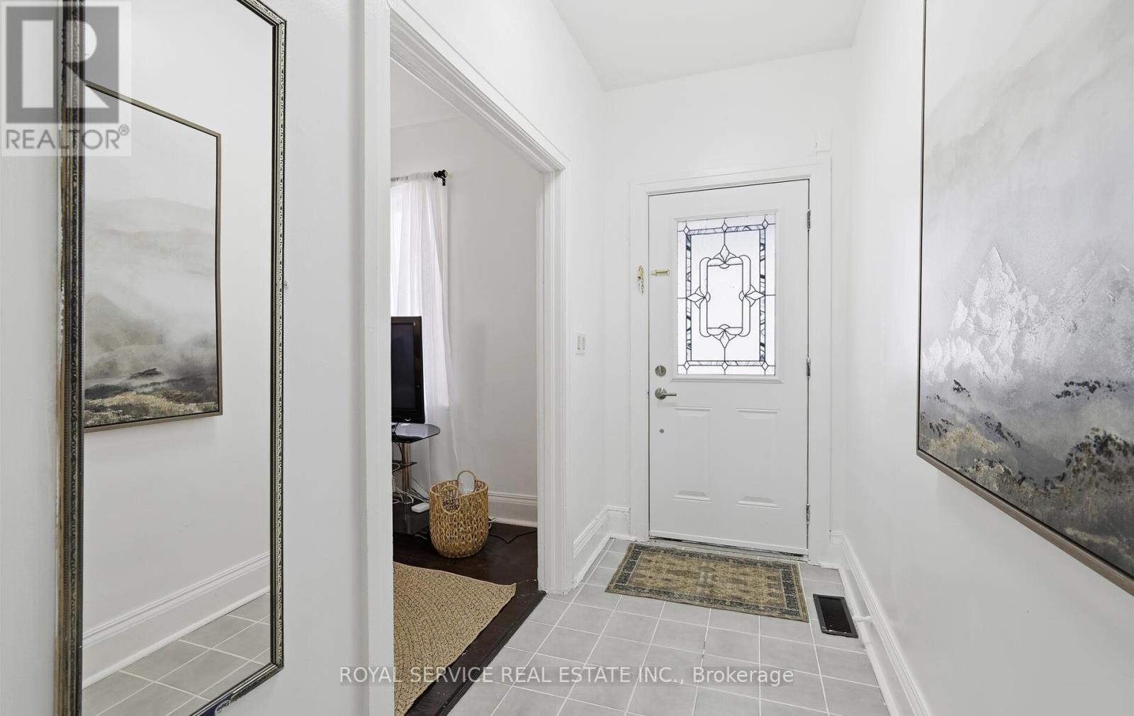 14 Liberty Place, Clarington, Ontario  L1C 1W6 - Photo 3 - E13812458