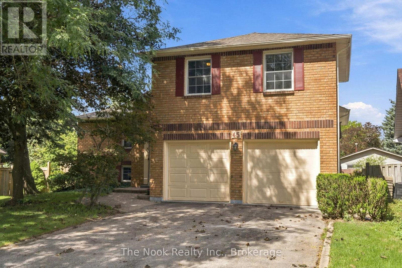 45 BERNICK CRESCENT, Whitchurch-Stouffville, Ontario