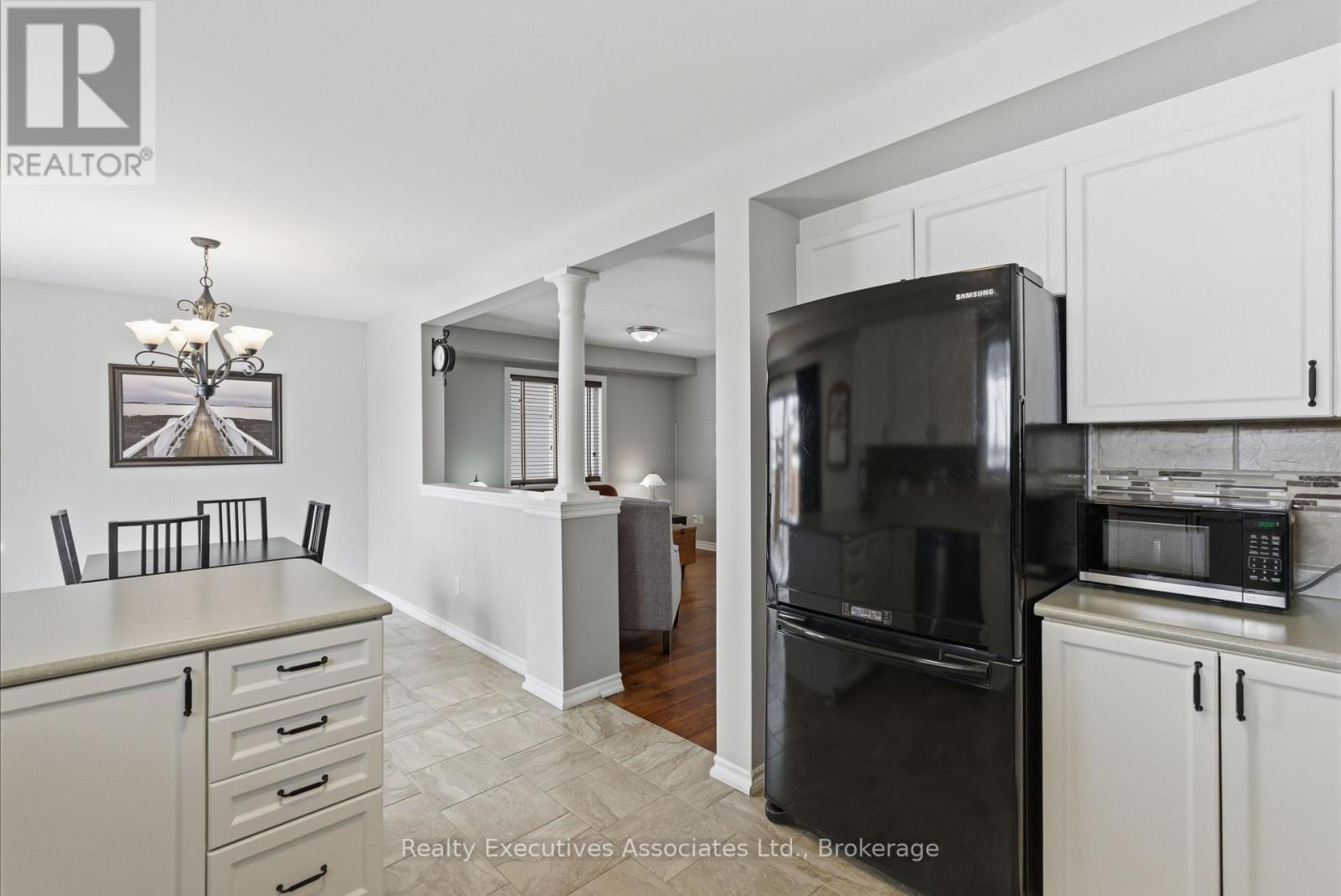 71 Truax Street, Kawartha Lakes, Ontario  K9V 0E3 - Photo 13 - X13812460