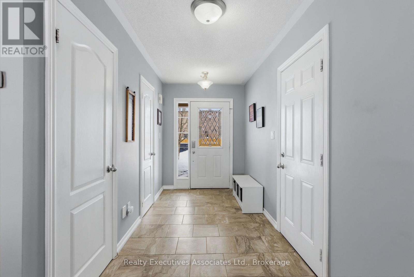 71 Truax Street, Kawartha Lakes, Ontario  K9V 0E3 - Photo 2 - X13812460