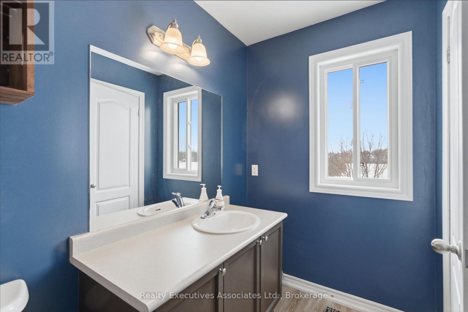 71 Truax Street, Kawartha Lakes, Ontario  K9V 0E3 - Photo 26 - X13812460
