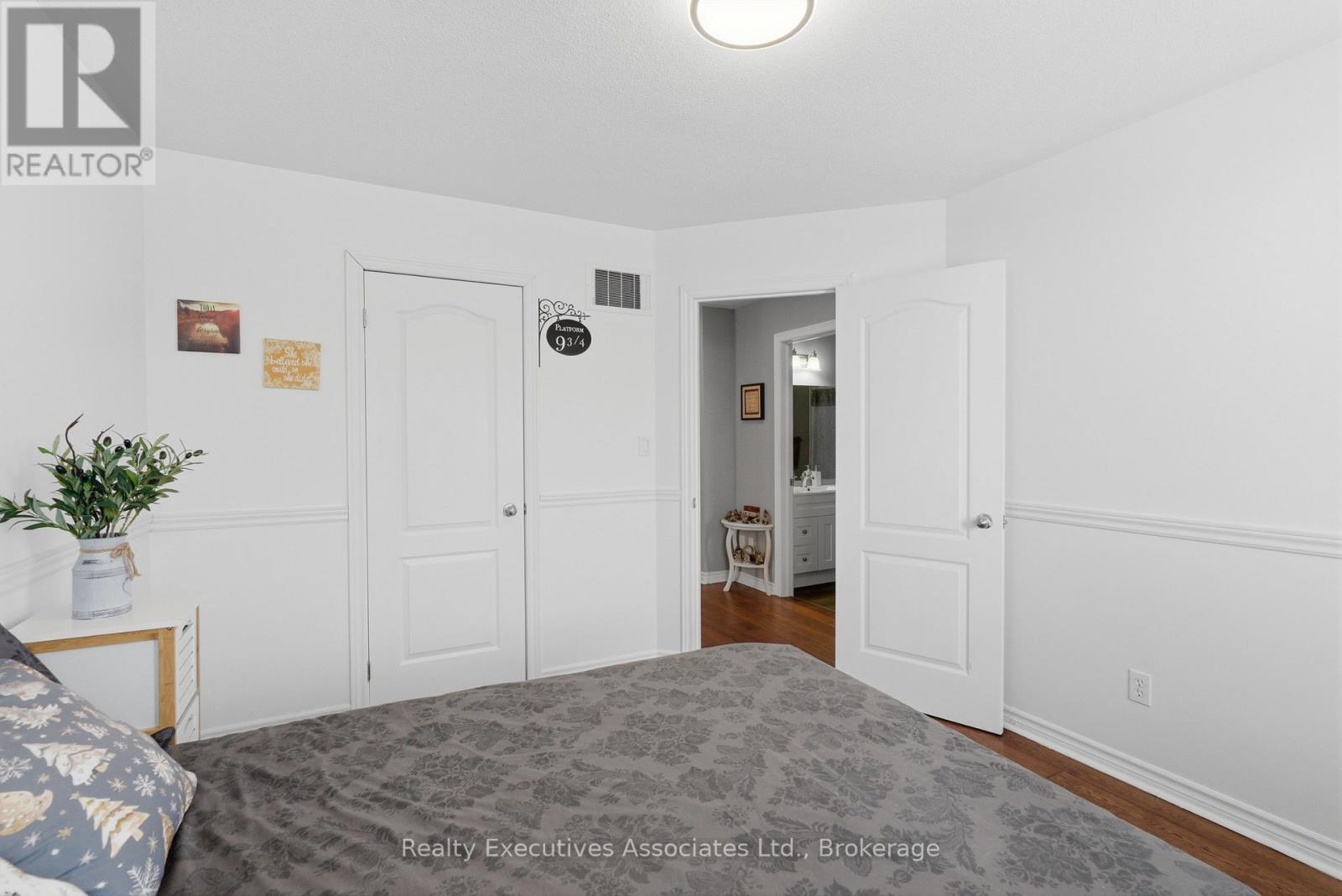 71 Truax Street, Kawartha Lakes, Ontario  K9V 0E3 - Photo 33 - X13812460