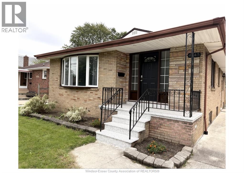 4245 Wyandotte Street East, Windsor, Ontario  N8Y 1G8 - Photo 2 - 26023134