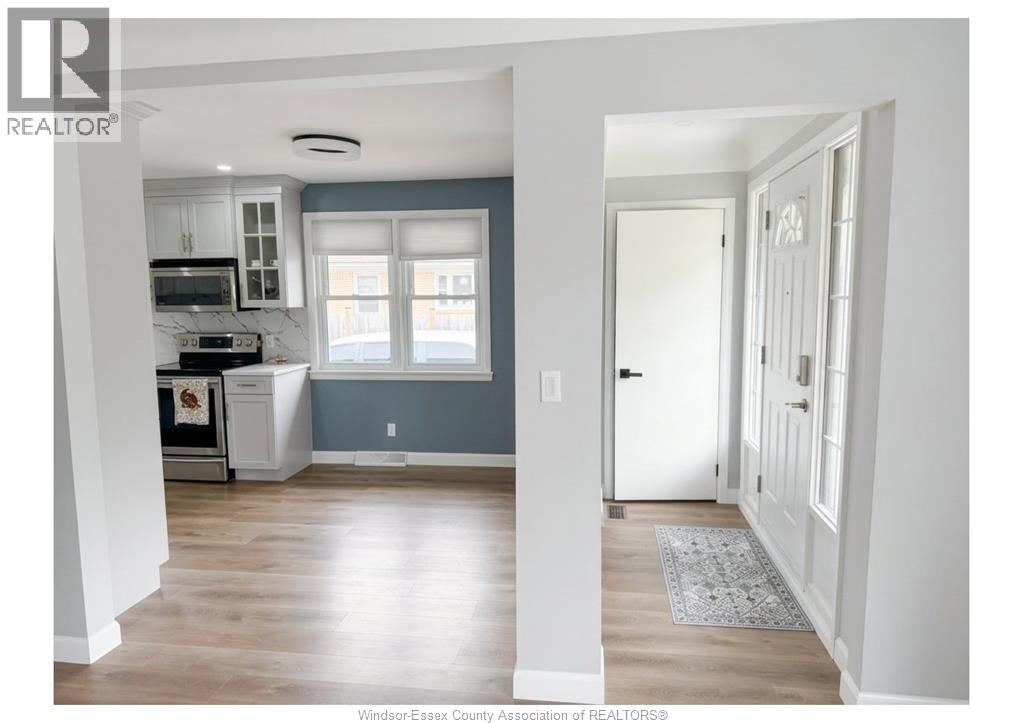 4245 Wyandotte Street East, Windsor, Ontario  N8Y 1G8 - Photo 4 - 26023134