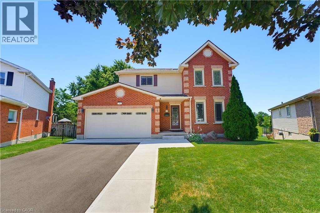 32 Stonehaven Place, Cambridge, Ontario  N1S 4V8 - Photo 1 - 40865420