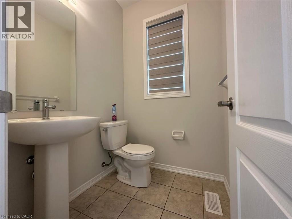 61 Anderson Road Unit# Upper, Brantford, Ontario  N3T 0S2 - Photo 3 - 40865417