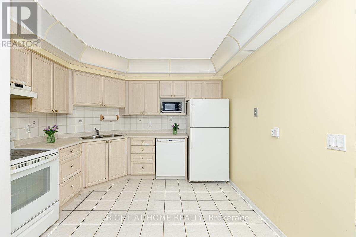 702 - 1400 The Esplanade N, Pickering, Ontario  L1V 6V2 - Photo 10 - E13410748