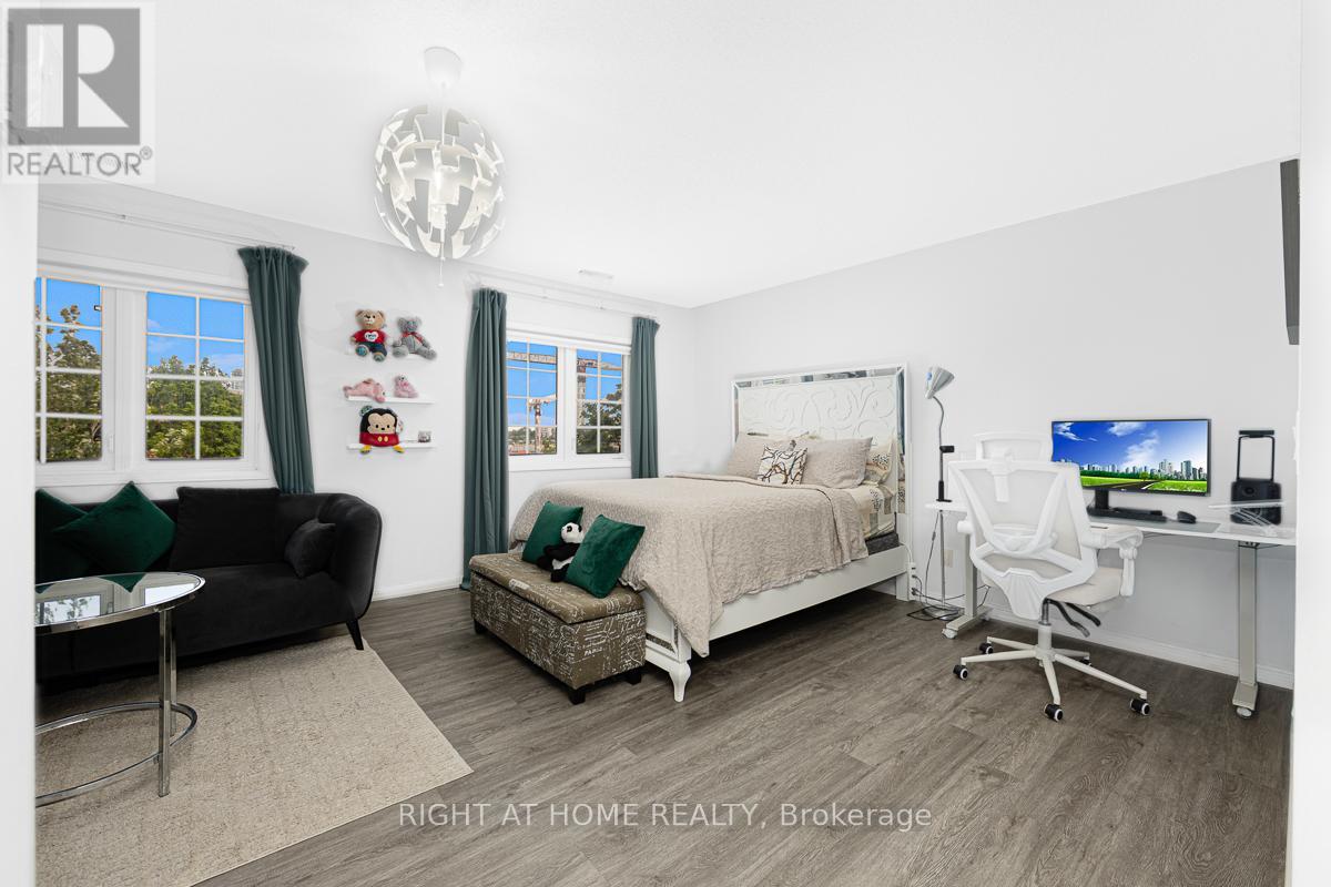 702 - 1400 The Esplanade N, Pickering, Ontario  L1V 6V2 - Photo 12 - E13410748