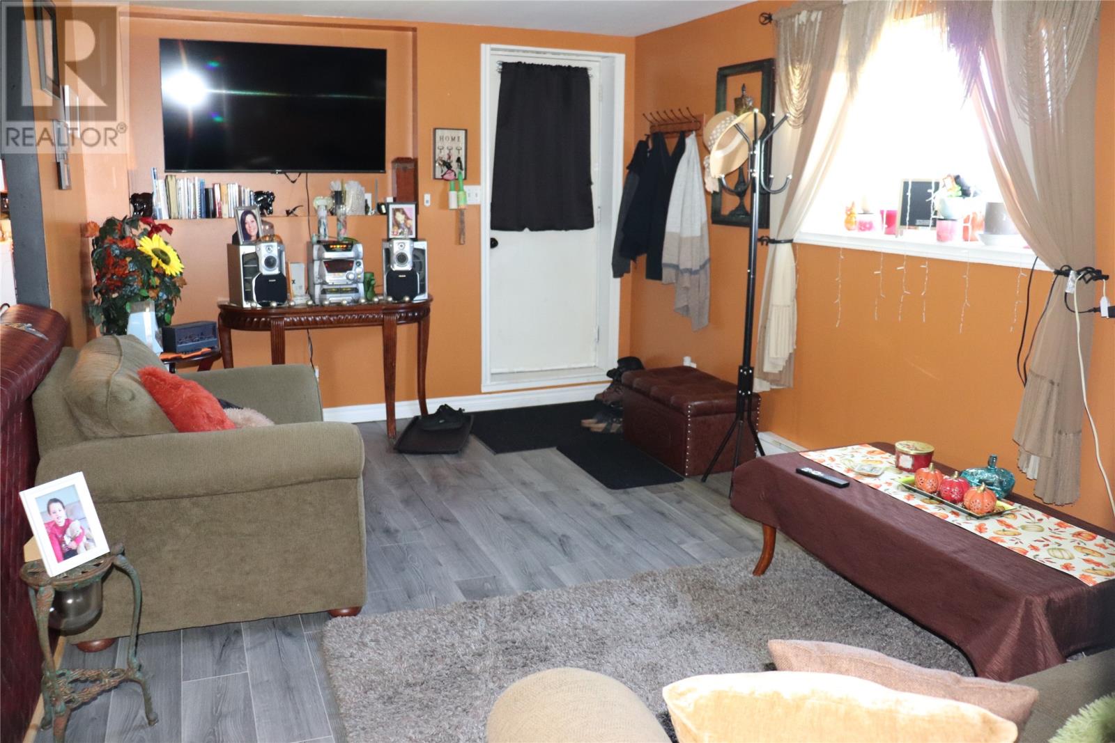 6 Hillview Avenue, Stephenville Crossing — photo 9
