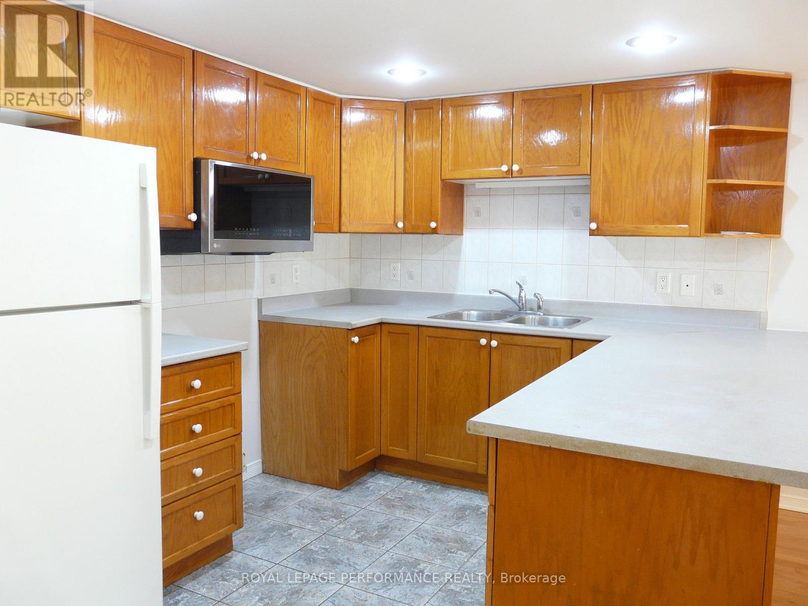 108 - 320 Centrum Boulevard, Ottawa, Ontario  K1E 3X9 - Photo 11 - X13812466