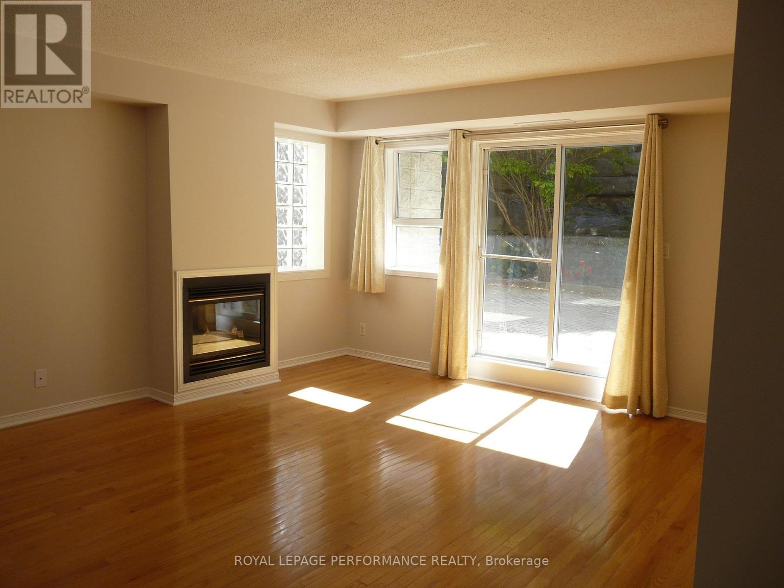 108 - 320 Centrum Boulevard, Ottawa, Ontario  K1E 3X9 - Photo 5 - X13812466