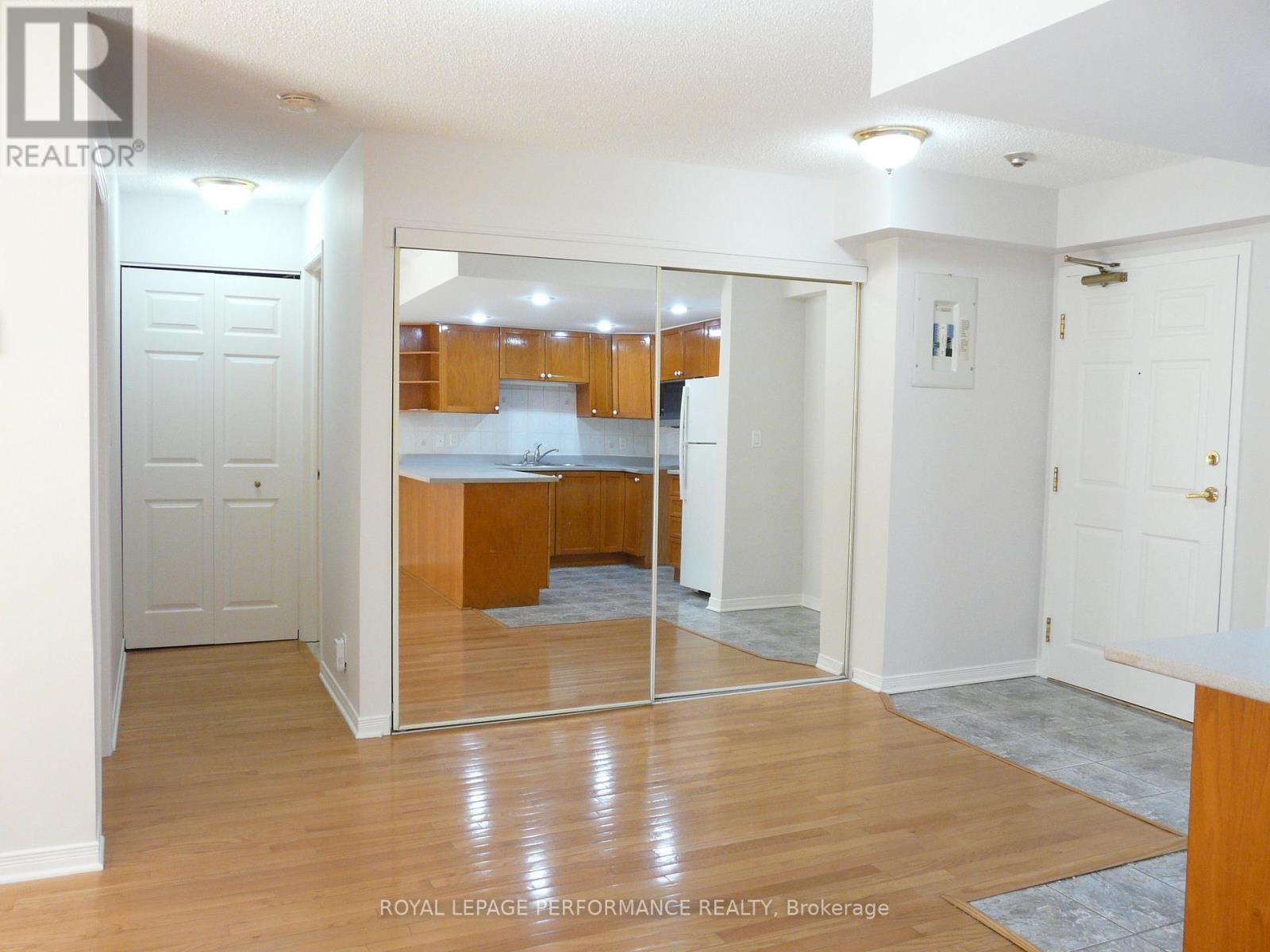 108 - 320 Centrum Boulevard, Ottawa, Ontario  K1E 3X9 - Photo 8 - X13812466