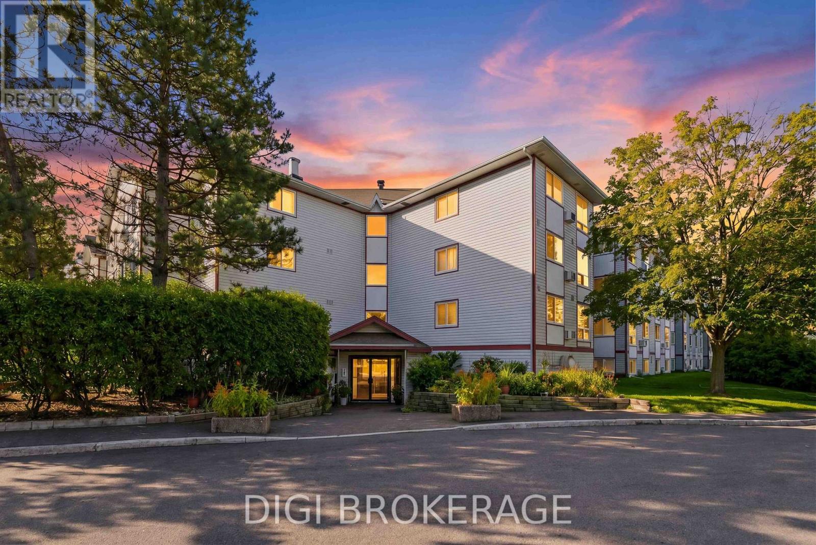 302 - 318 LORRY GREENBERG DRIVE, Ottawa, Ontario