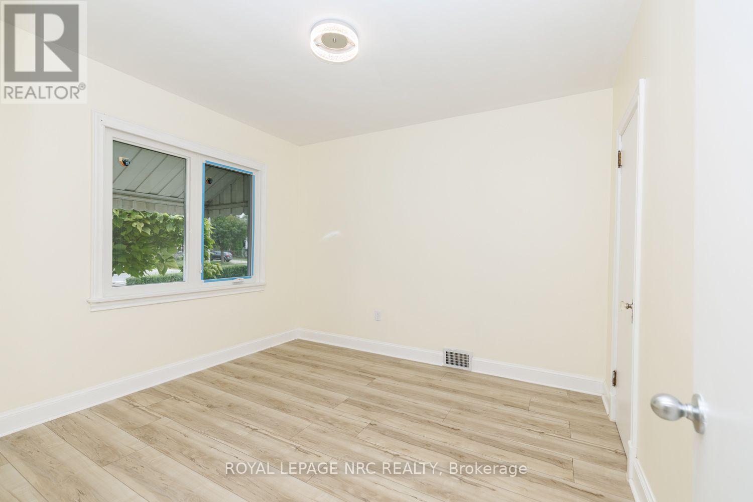 301 Carlton Street, St. Catharines (Fairview), Ontario L2N 1C1 - Photo 12 - X13812434
