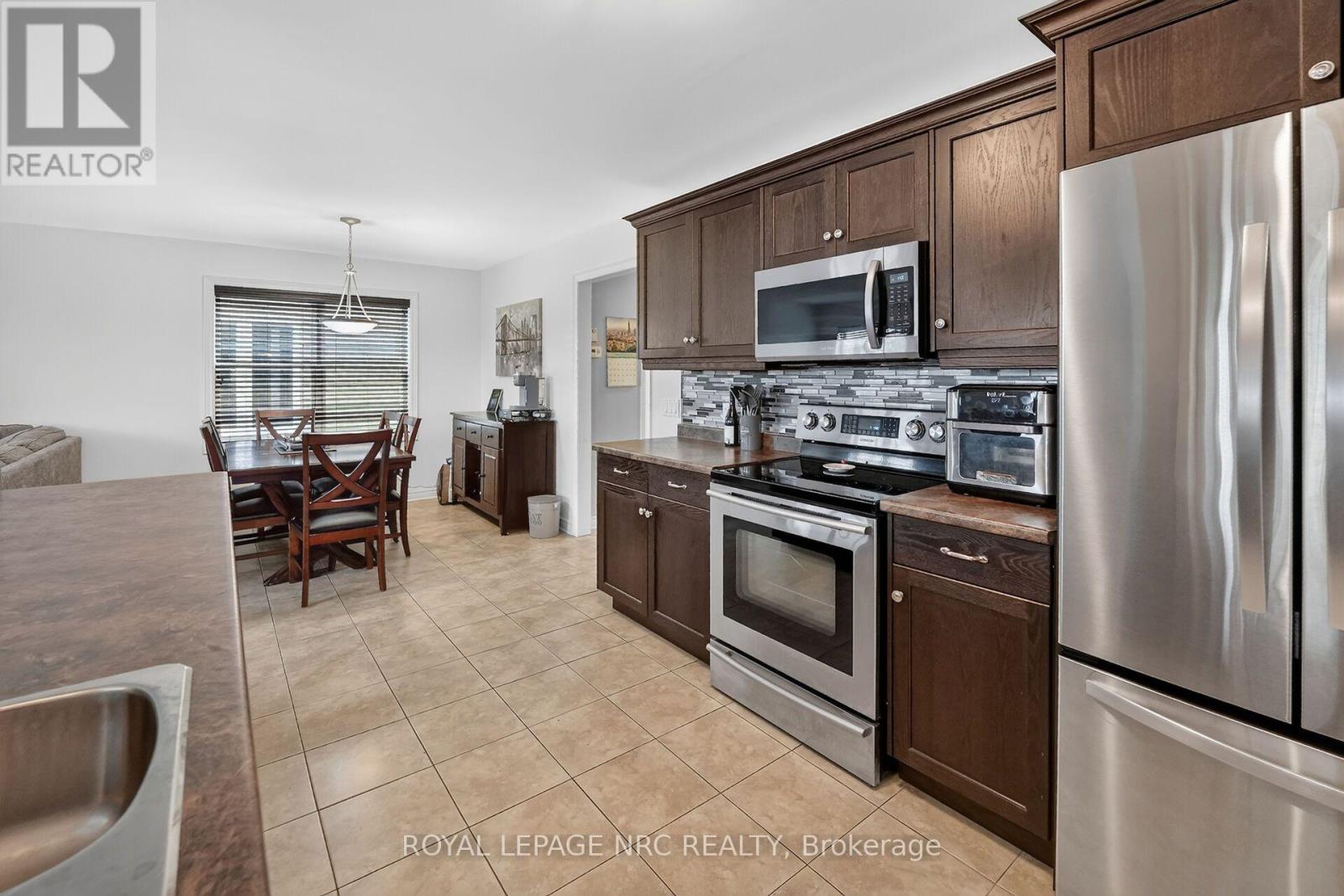 255 Empress Avenue, Welland (Lincoln/crowland), Ontario L3B 0A5 - Photo 8 - X13812496
