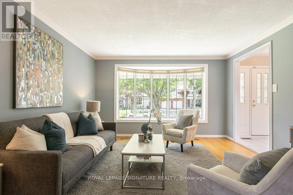 7 Paulander Avenue, Toronto, Ontario  M1C 1W5 - Photo 7 - E13812376