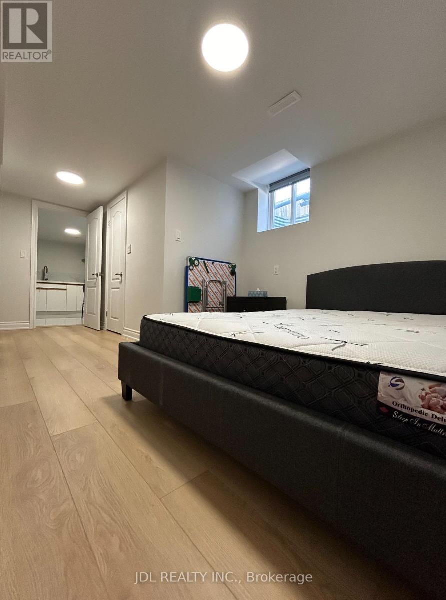 One Bedroom Unit Bsmt - 91 Bushmills Sq Square, Toronto, Ontario  M1V 1K5 - Photo 9 - E13812388