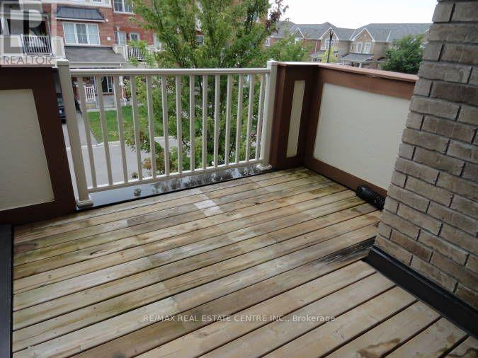1084 Silk Street, Pickering, Ontario  L1X 0E8 - Photo 13 - E13812492