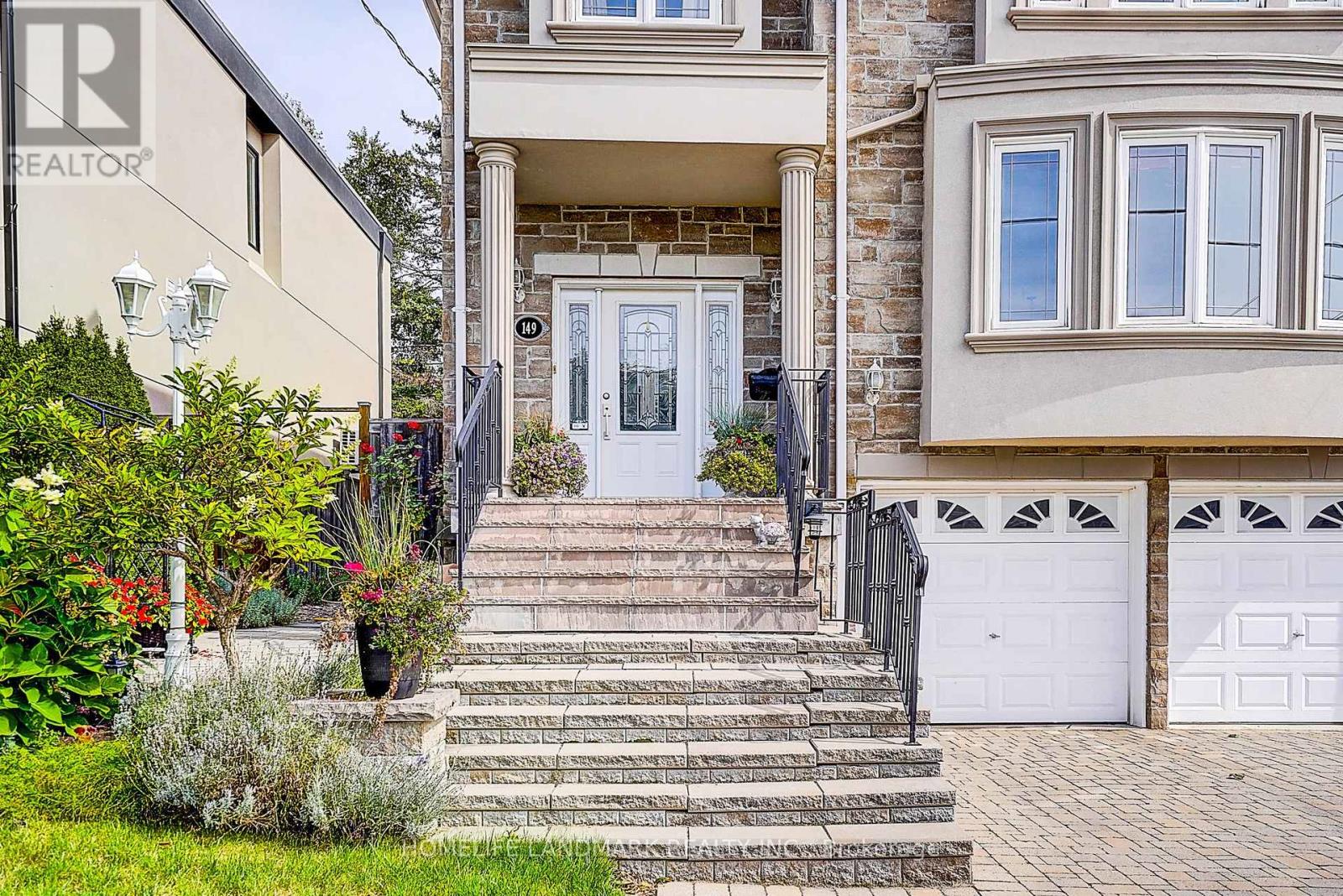 149 Maybourne Avenue, Toronto, Ontario  M1L 2W7 - Photo 3 - E13812494