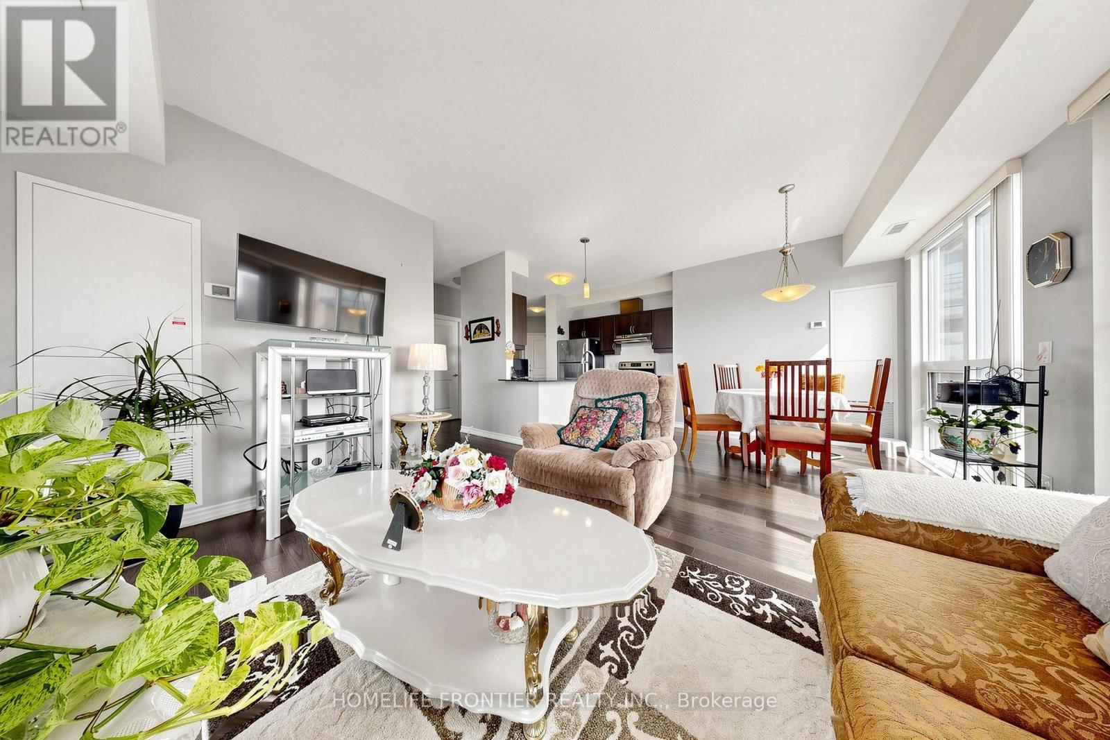 602 - 7730 Kipling Avenue, Vaughan, Ontario  L4L 1Y9 - Photo 8 - N13812380