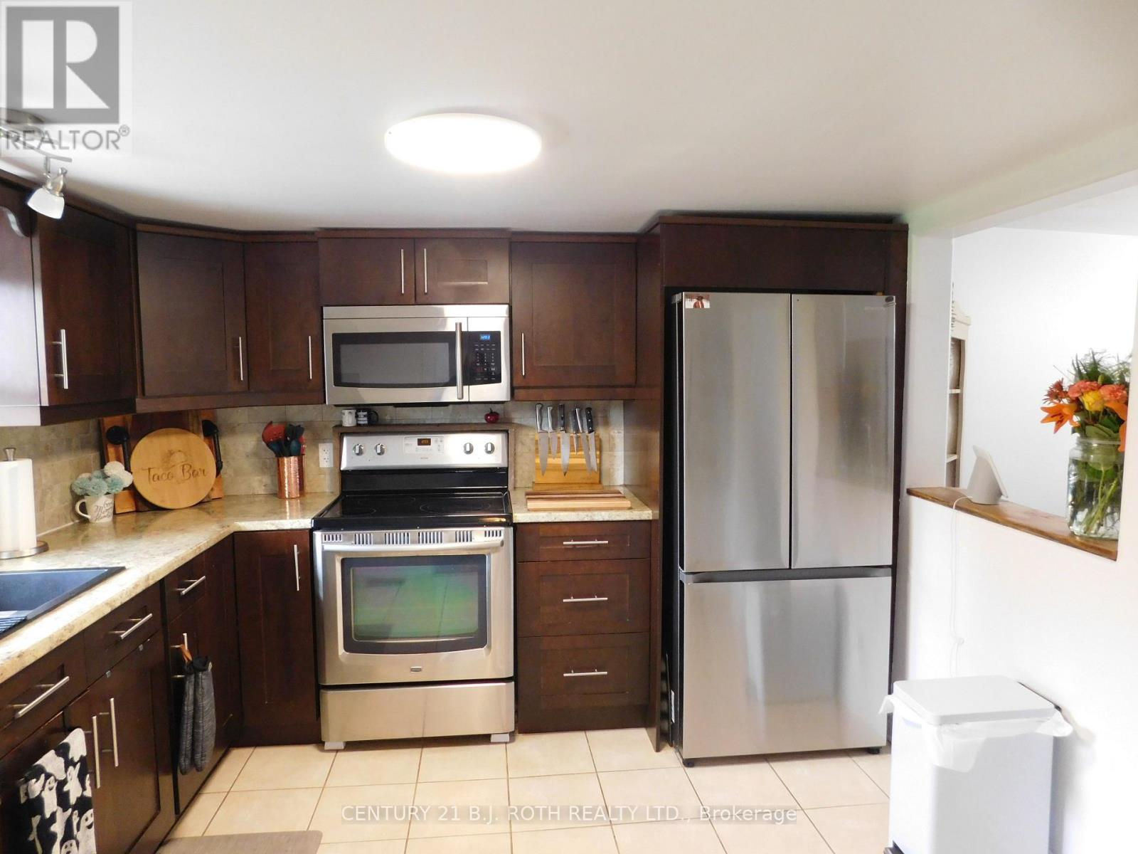 402 West Street, Tay, Ontario  L0K 2A0 - Photo 20 - S13812446