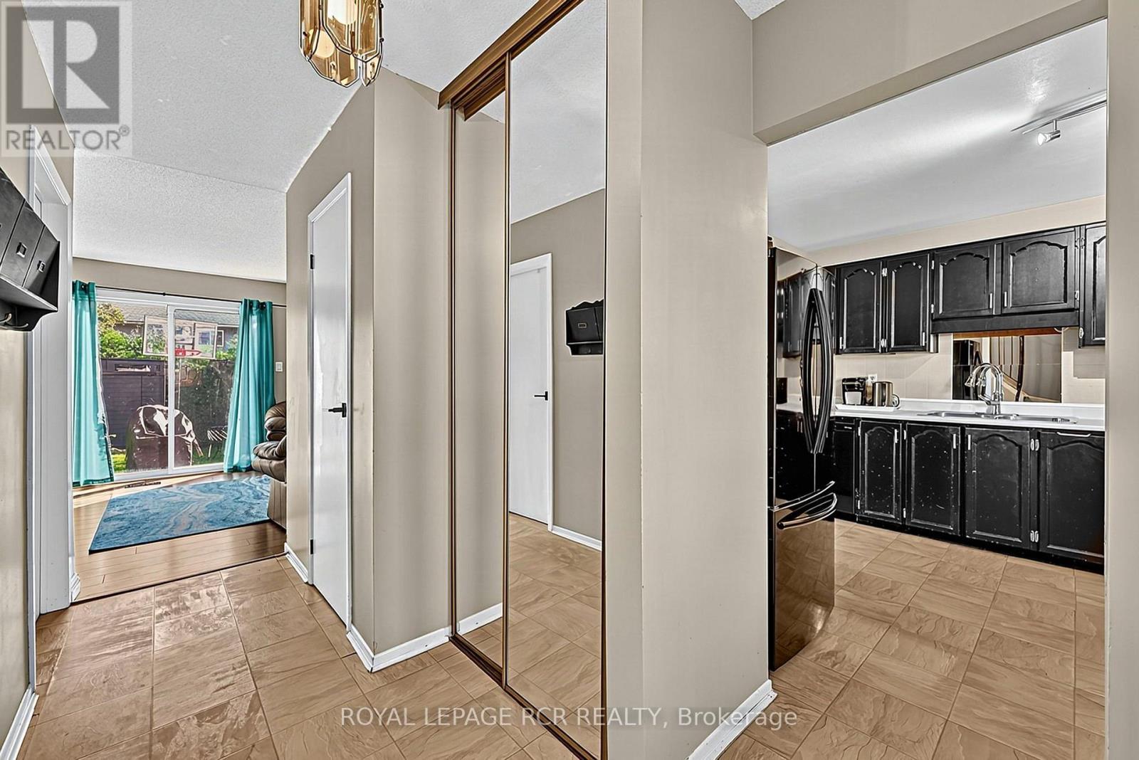88 Red River Crescent, Toronto, Ontario  M1B 1Z6 - Photo 9 - E13812490