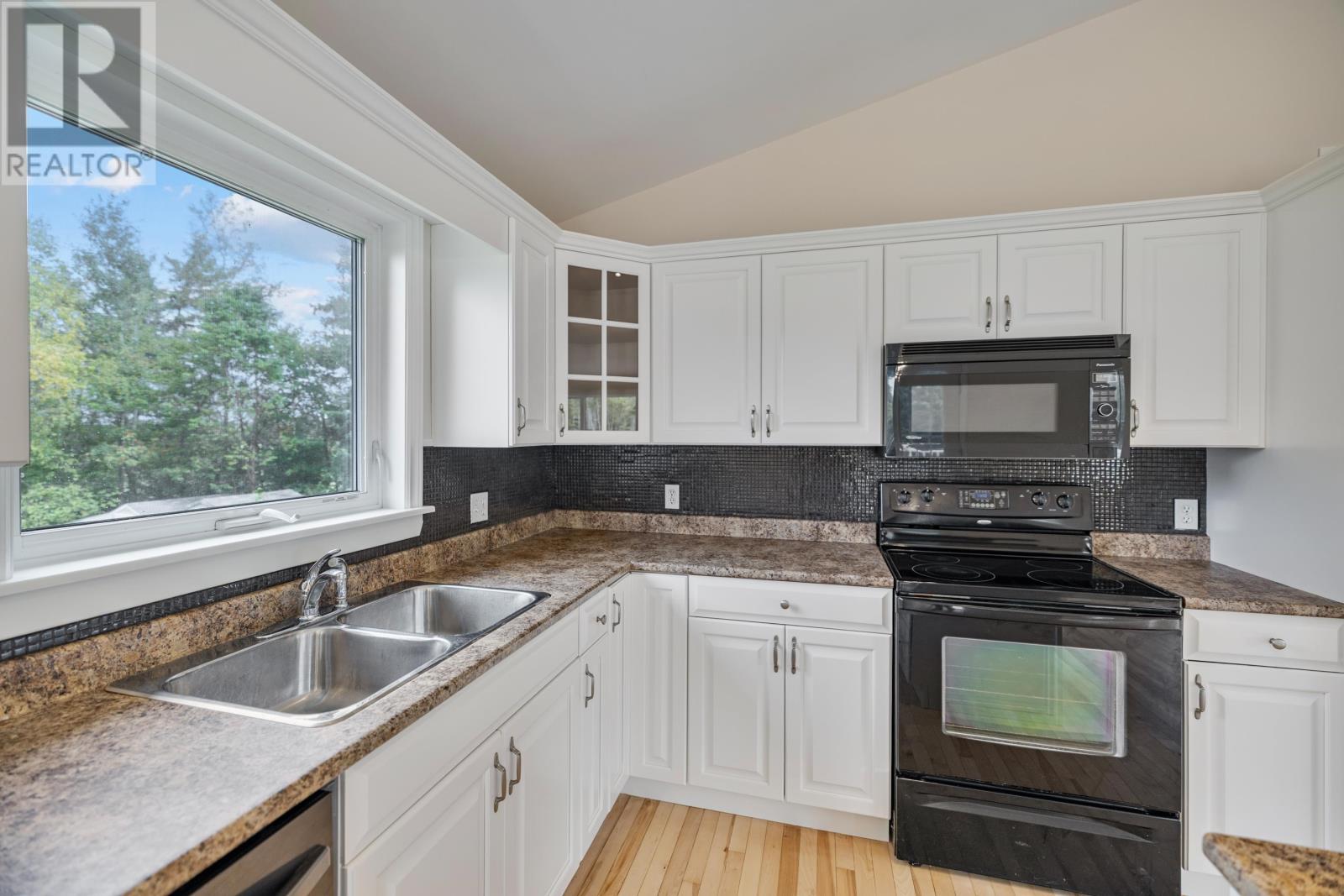 718 Millcove Road, Suffolk, Prince Edward Island  C1C 0L3 - Photo 11 - 202623944