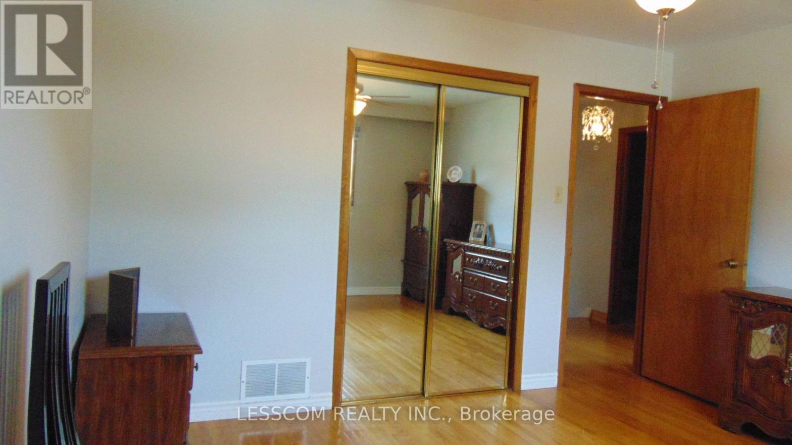 335 Royal Salisbury Way, Brampton, Ontario  L6V 3G4 - Photo 13 - W13812402