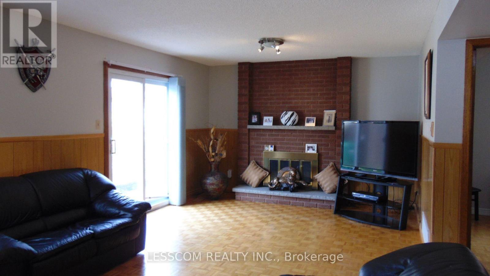 335 Royal Salisbury Way, Brampton, Ontario  L6V 3G4 - Photo 20 - W13812402