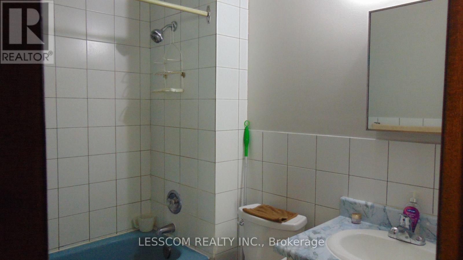 335 Royal Salisbury Way, Brampton, Ontario  L6V 3G4 - Photo 21 - W13812402