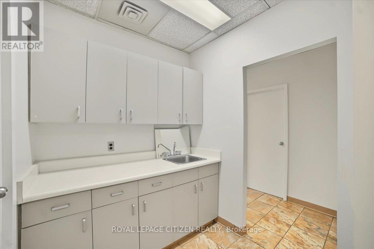 202 - 3530 Derry Road E, Mississauga, Ontario  L4T 4E3 - Photo 15 - W13812510